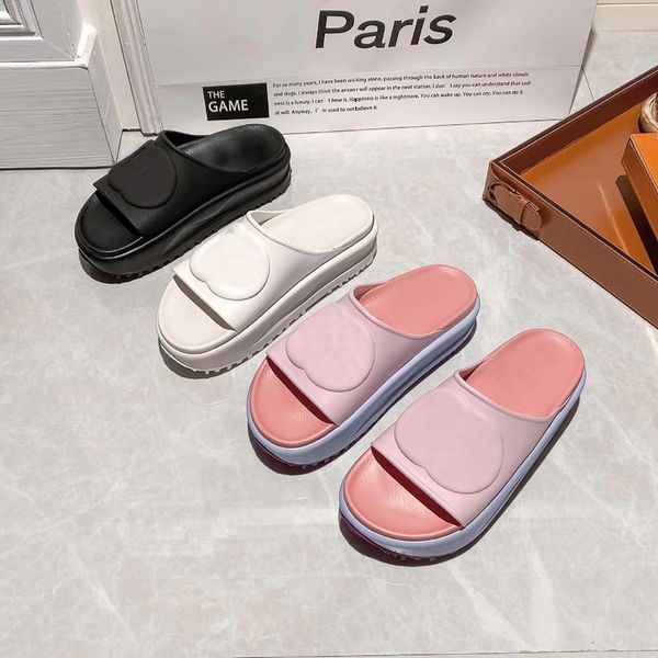 Latest Foam Slides Platform Slippers Embossed Interlocking Macaron Slipper Ladies Summer Beach Casual Flip Flops white sandals candy color s