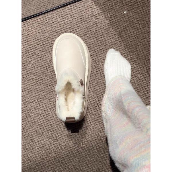 Designer snow 2024S winter new women shoes with plush leather boots thick sole waterproof and anti slip cotton short boots