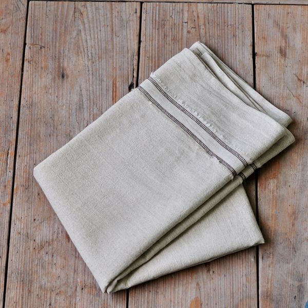 DH076 Elegant Rectangular & Round Cotton Blend Tablecloths for Books - Stylish Home Decor Accessory