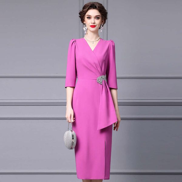 French Elegant Temperament Feminine Style Nail Diamond Waist Cinched Bubble Sleeve Slit Dress Autumn Collection 2024 New Product High Waist