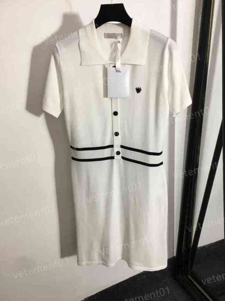 Fashion Womens Dresses Fashion Brand Animal Embroidered Button-Embodied Lapel Knit Dress High Quality Luxury Designer Women Clothing 0912