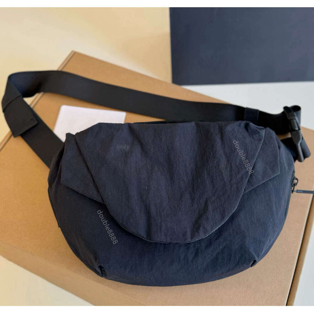 Designer men&#039;s women&#039;s cycling bags shoulder crossbody bags chest bags canvas belt bags Luxury messenger bags versatile handbags travel ba