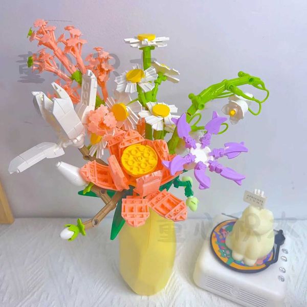 Blocks Blocks 2024 New Eternal Block Flower DIY Components Bouquet Desktop Decorative Flowerpuzzle Toy Rose Lily H241107 Y250208