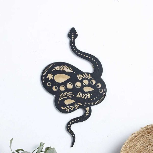 Snake Wall Decor Black Wooden Snake Ro Decor Witchy Art Hanging Sign for Kitchen Garden He Bedro Living Ro Decoration Y250120