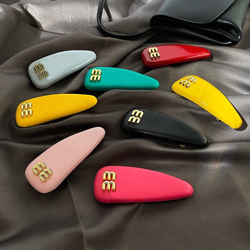 Candy Colored Womens Hair Clips Young Style Patent Leather Hair Clip Designer Brand Hair Jewelry New Autumn Love Gift Barrettes