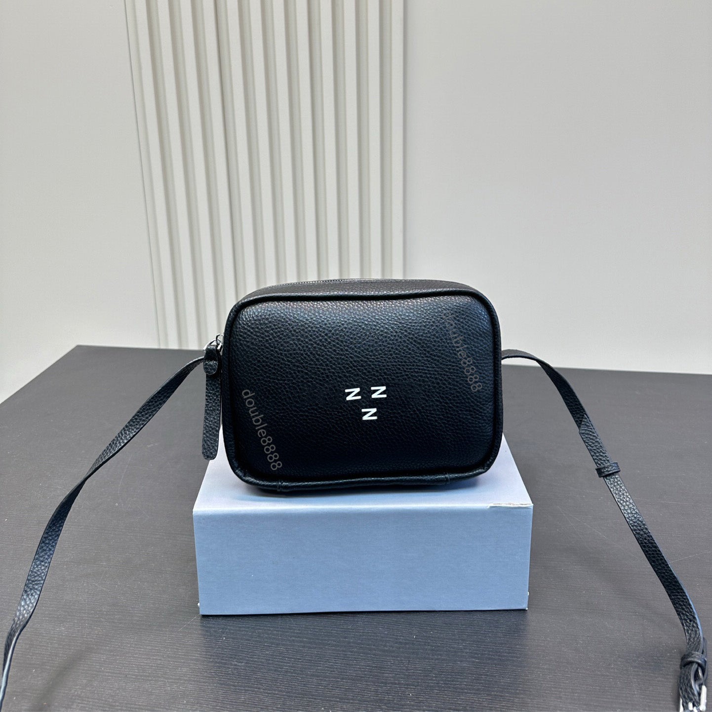 Man Everyday Camera Bags designer black leather crossbody shoulder bag men messenger bag fashion purse Leather card holders travel bags leisure bags