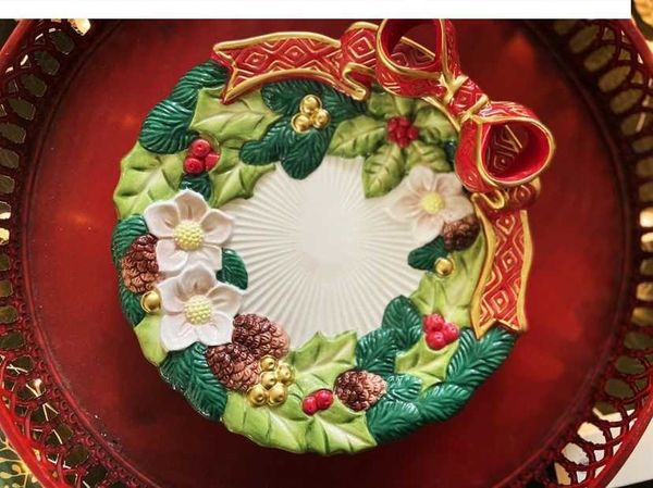 Dishes Plates European handmade painted bow ceramic board wedding cake Christmas decoration pendant family dessert candy H250110