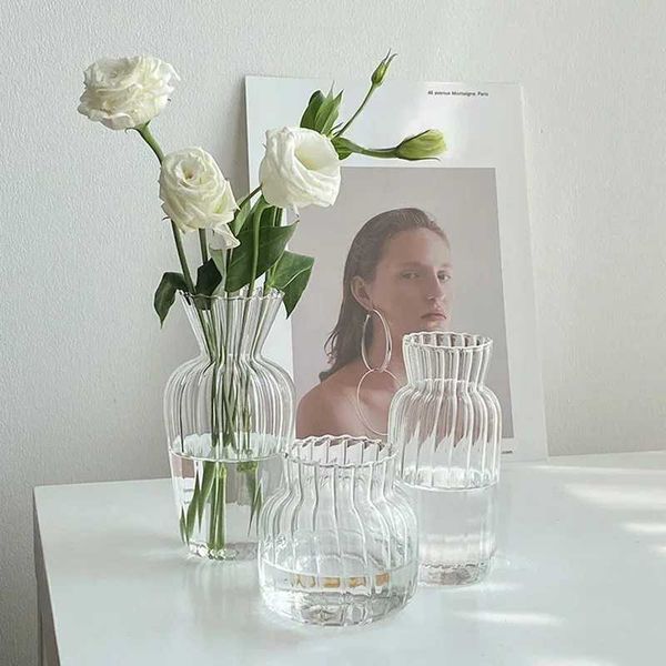 Vases Decorative Flower Bottle Modern Mini Glass Vase for Flowers Transparent Bud Vase Designed for Living Room Decor Table Ornaments