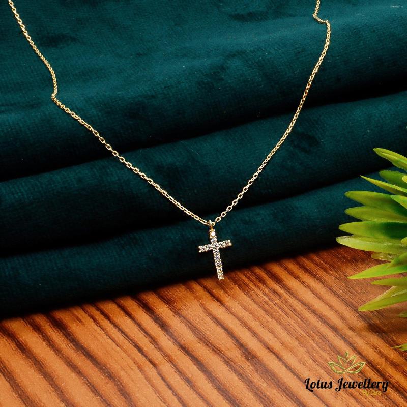Pendant Necklaces Cubic Zirconia Cross Necklace Gold Plated Layering Jewelry Dainty For Women Religious Jewellery Gift