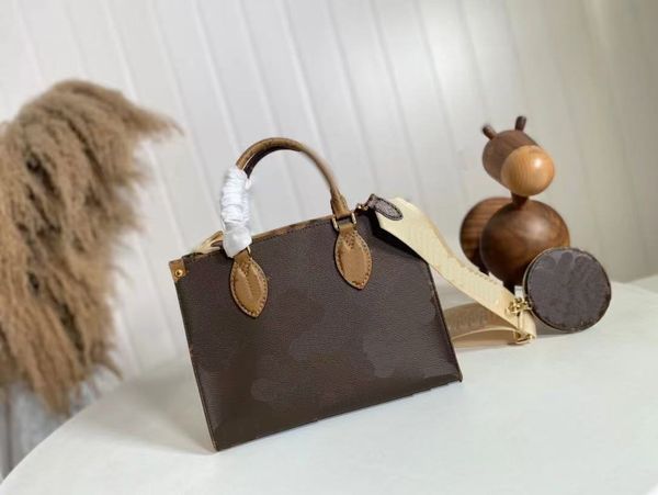 2025 baby aaaaa patent leather armpit bag medium handbag Chic Luxury Designer Handbags Leather Shoulder Cosmetic Bags & Crossbody Clutch Bag