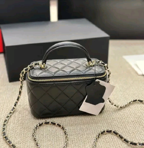 Womens Vanity Box Designer Cosmetic Bags Top Handle Totes Quilted Matelasse Chain Crossbody Bag Shoulder Handbag Cosmetic Caid Lipstick Holder Mini