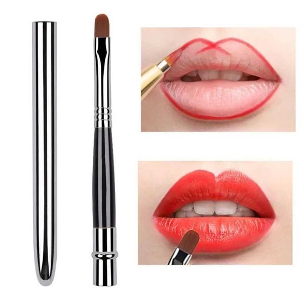Portable Gold Silver Lips Makeup Brush Pen Metal Handle Cosmetic Lipgloss Lipstick Lip Gloss Brush With Protect Cap Maquiagem Y240807