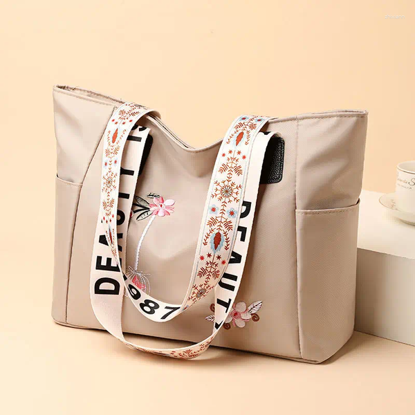 Shoulder Bags 2024 Arrivals Embroidery Women Handbag Nylon Waterproof Casual Tote Shopping Bag Large Capacity Female