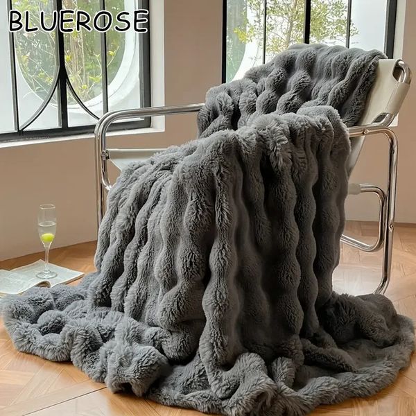 ious Faux Rabbit Fur Reversible Throw Blanket Nap Air Conditioning Blankets for Beds Office Outdoor Camping Sofa 240918