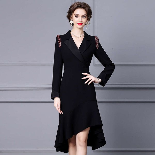 Black Dress 2024 Autumn New Hepburn Style Nail Diamond Suit Collar Irregular Look Slimming Bag Hip Skirt Self-cultivation Loose Oversize Dre