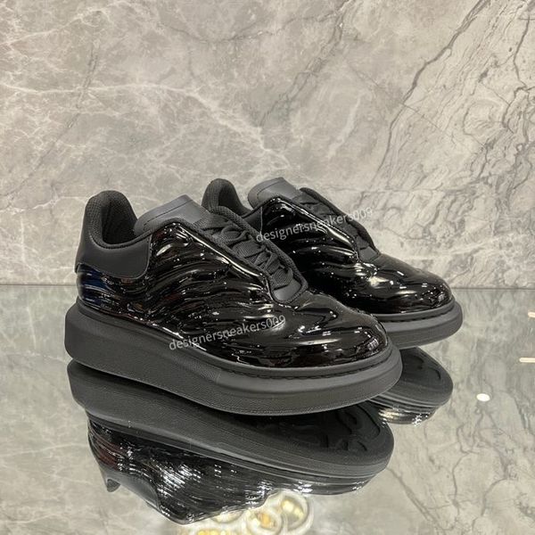 DS315 Design new men&#039;s flat bottomed height increasing casual shoes with Velcro soft sole, breathable, comfortable, non slip, daily uni