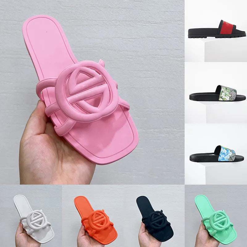 Summer Womens Beach Slippers Designer Sandals Lazy Waterproof Skid Proof Slipper Luxury Comfort Flat Fashion Casual Slides Flip Flops