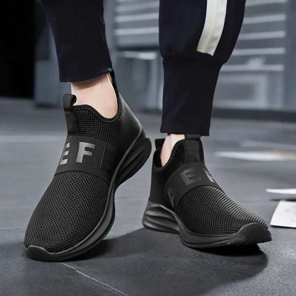 Casual Shoes Holes Shoe Man Designer Men&#039;s Basketball Trends 2024 Trainer Brand Sneakers For Men Tennis