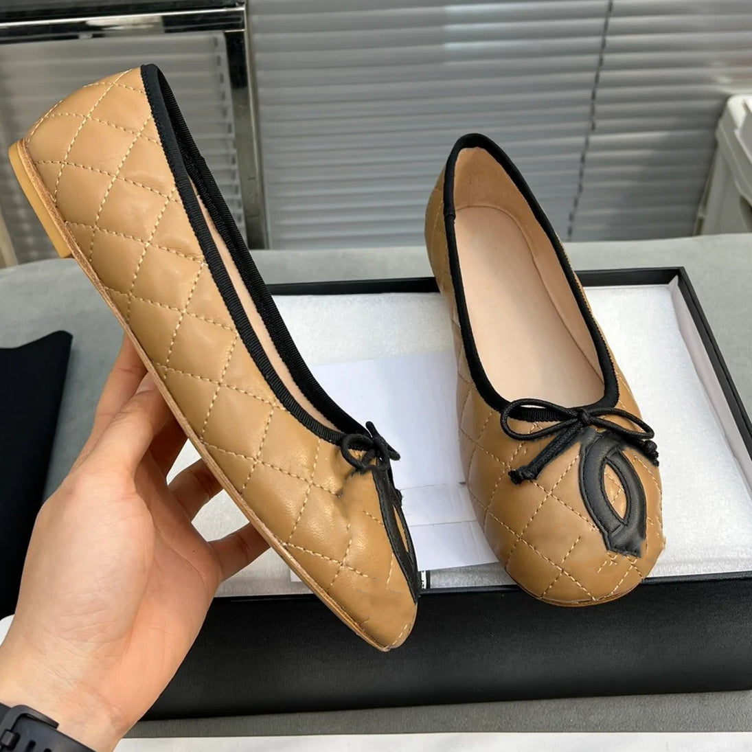 2025 France paris Designer shoes luxury ballet flat brand shoes leather ballet shoes toe women's formal leather shoes Round Toe Dance Footwear
