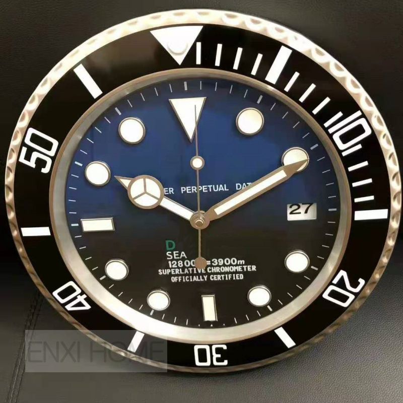 Deep Sea Design Luxury Wall Clock Metal Wall Watch Gradient Blue Mute Sweeping Hands Quartz Reloj De Pared Housewarming Gift Luminous 13.5 inch
