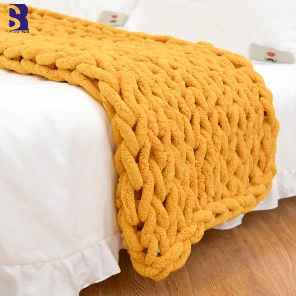 SunnyRain 1Piece Thick Chenille Chunky Knit Blanket for Beds Knitted Throw Blankets Washable Not Shed ZZ