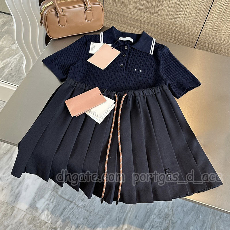 Luxury Knitted Polos Top For Women Designer Navy Mini Pleated Skirts Summer Vacation Slim Fit Polo Knits