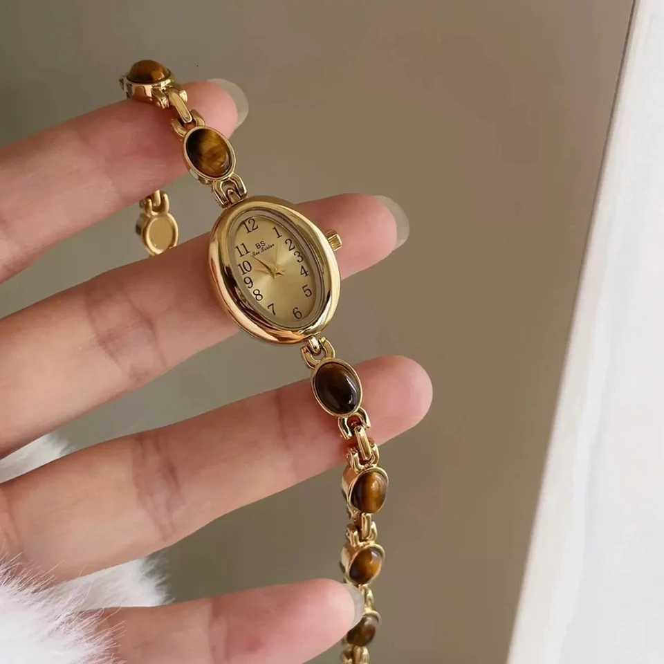 Luxury Vintage Quartz Womens Watches Fashion Natural Green Jade Bracelet Clock Numerals Small Oval Dial Watch Women Accessories XJ250805