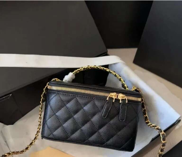 9A Womens Vanity Box Designer Bags Top Handle Totes Quilted Matelasse Chain Shoulder Handbag Cosmetic Caid Lipstick Holder Mini Crossbody Bag