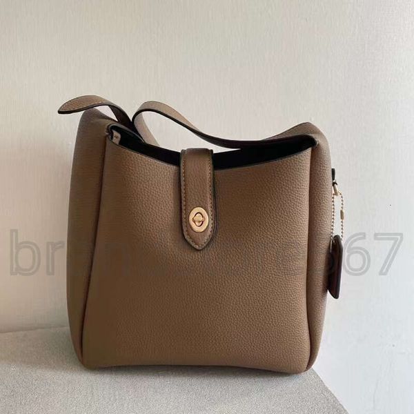 Designer Suede Bag Coachhandbags Bucket Tote Bag Hadley New Sacoche Large Capacity Autumn And Winter Shoulder Bag Suede Armpit Tote Leather
