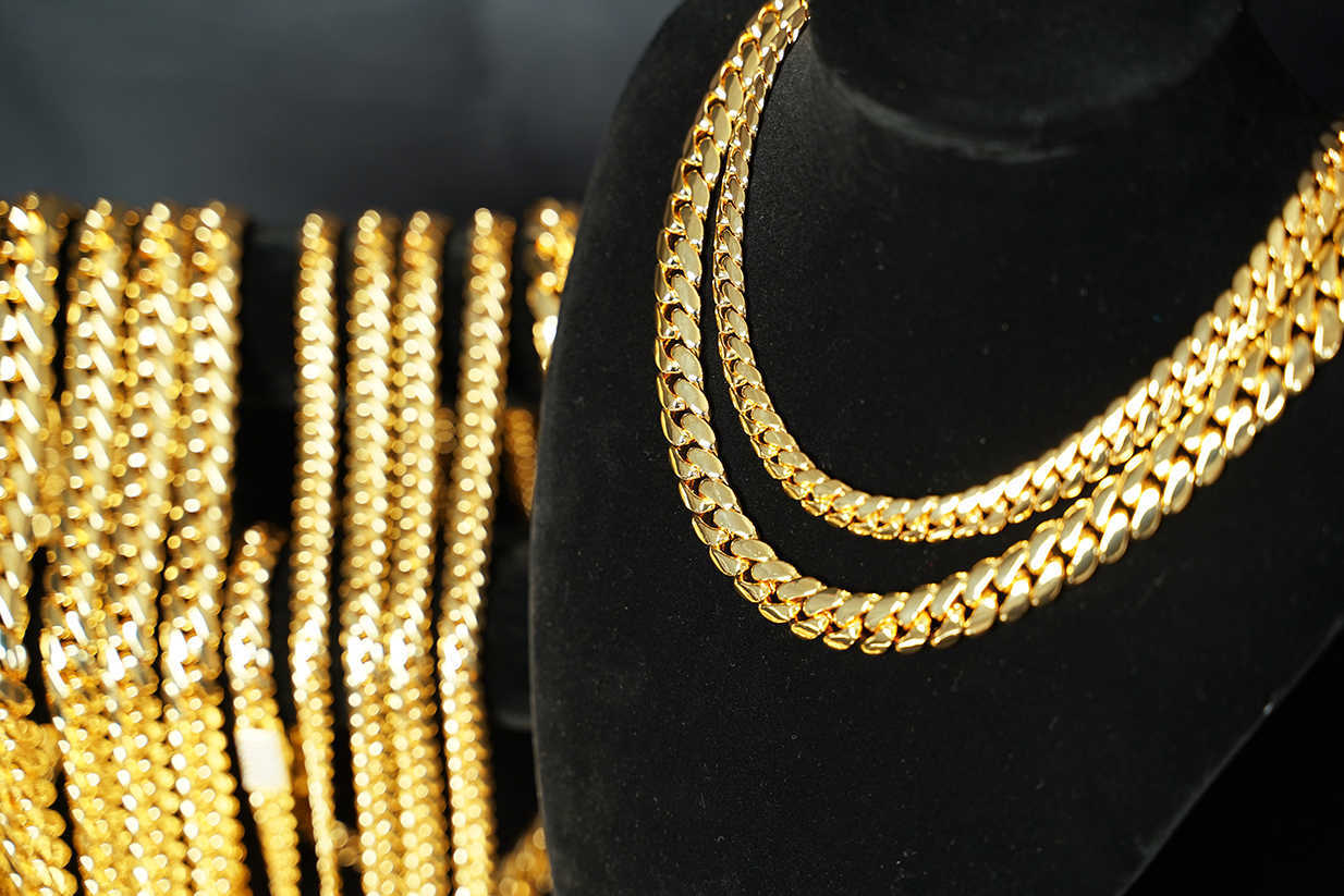 Pendant Necklaces Wholesale Choker 18k Gold Custom Gold Cuban Link Chain 24k Gold Cuban Miami 20mm
