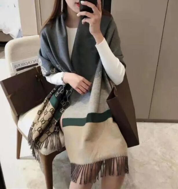 2024 Stylish Women Cashmere Designer Scarf Full Letter Printed Scarves Soft Touch Warm Wraps With Tags Autumn Winter Long Shawls