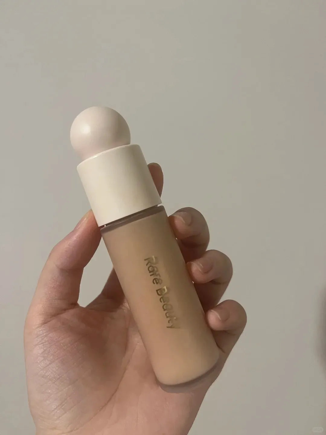 High Quality Rare Beauty Face Foundation 28ml Liquid Touch Weightless Foundations Moisturzing Face Makeup Concealer 250w 140C 180w 340C Fast Deliver