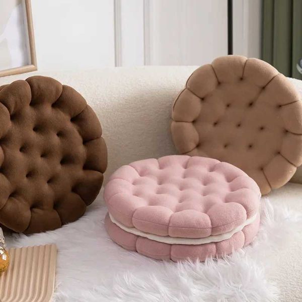 2024 New Cookie Pillow Fashionable Beach Creative Cute Sofa Mat Office Napping Pillow Soft and Comfortable X241022