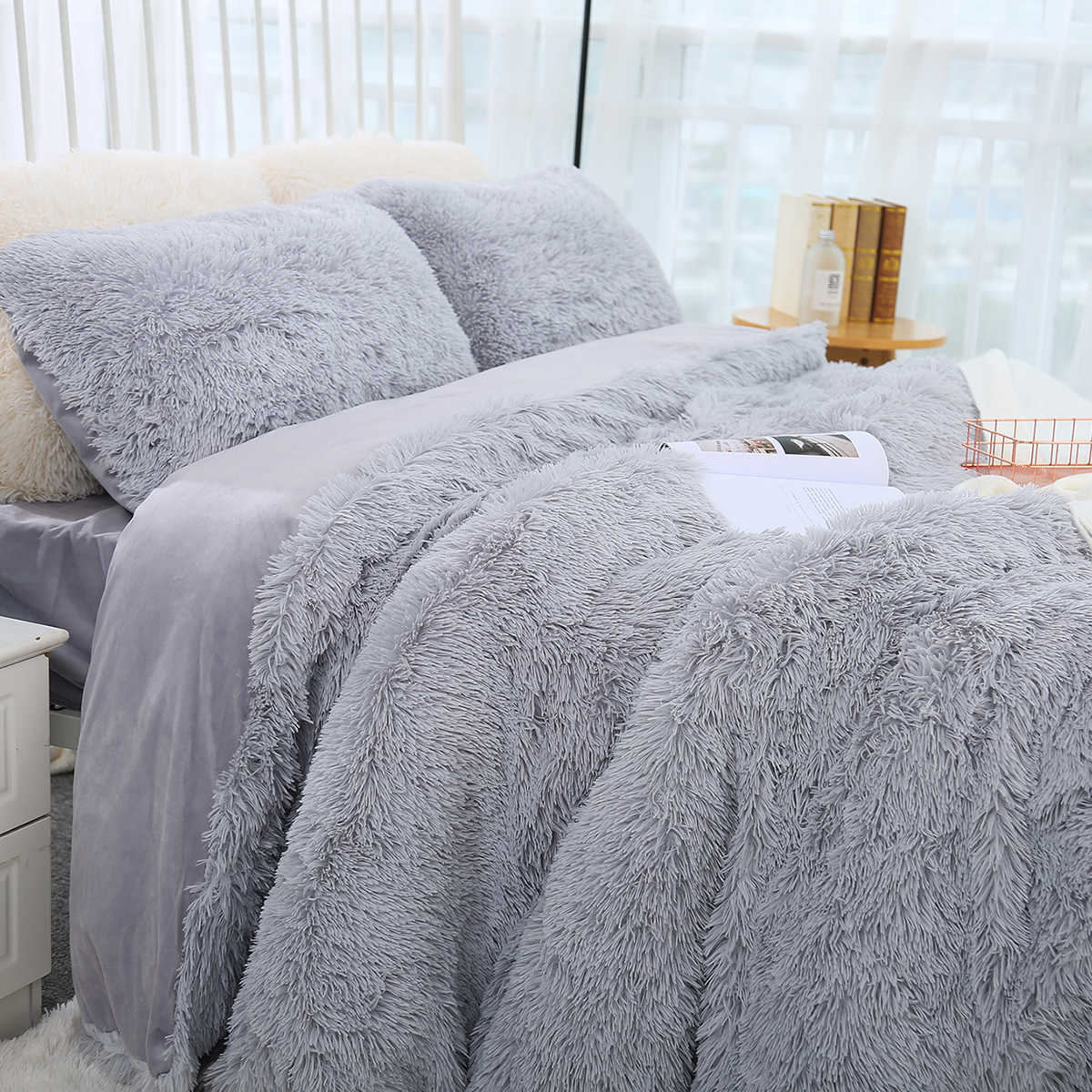 Soft Flannel Blanket Solid Warm Long Shaggy Fuzzy Blanket Fur Throw Rug For Sofa Bedding Home Decor Winter Fleece Blankets Cover