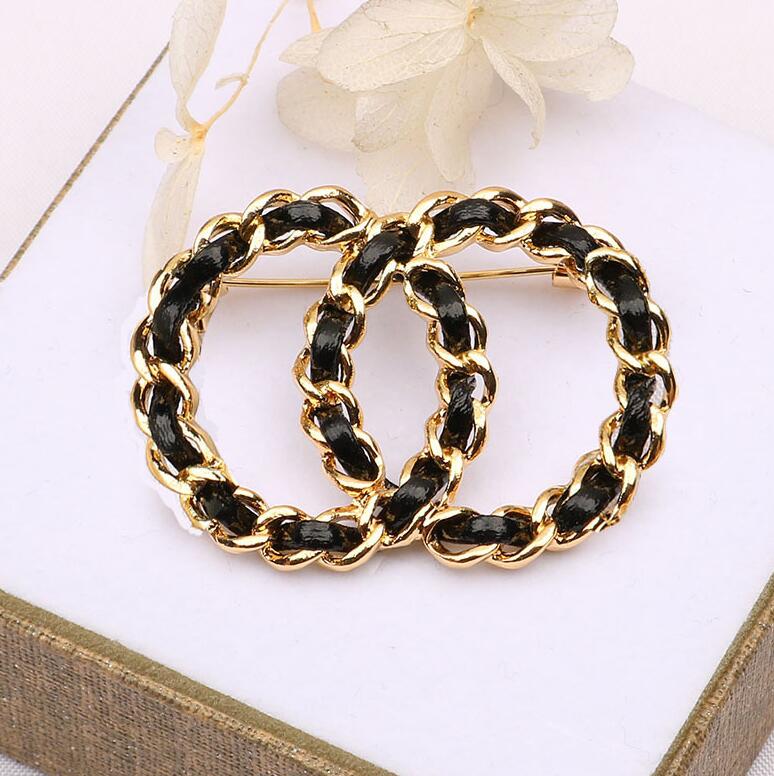 Brooch Designer Brooches Pin Geometric Luxury Charm Crystal Rhinestone Pearl Letter Brooch Pins for Women Clothing Decoration Jewellery Accessories