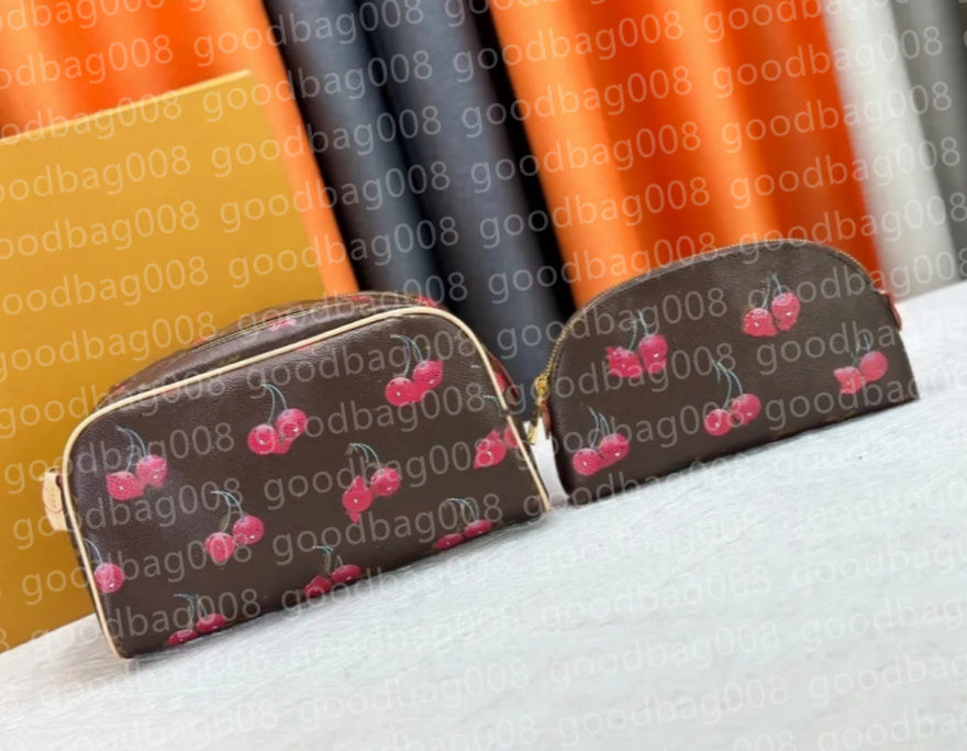 M47528 Dopp set Cosmetic Bags With Cherry print Women Luxurys Designers Bags Handbag Wallets Messenger Purse Card Holder pouch Travel outdoors 28cm