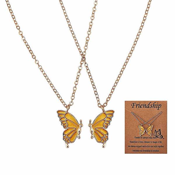 2 juego de collares con colgante de mariposa a juego.