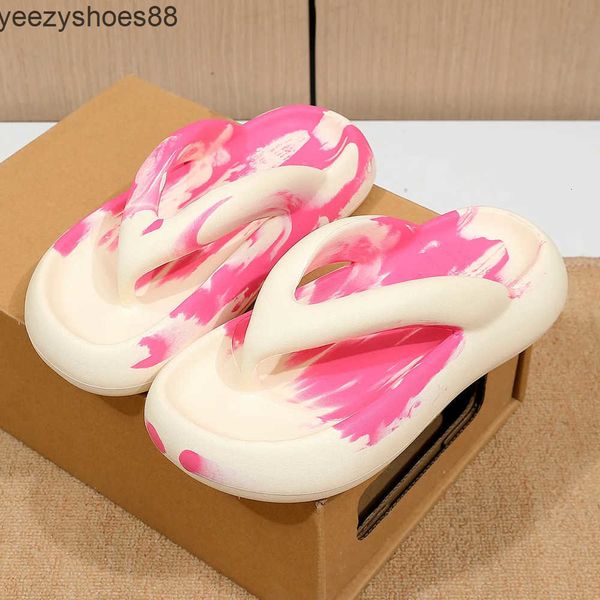 Slippers QYCKABY Fashion Women Beach Flip Flops Thick Sole Wedge Heels Sandals Girls Outdoor Slides Non-Slip Homes Slippers New Flip-Flop OT