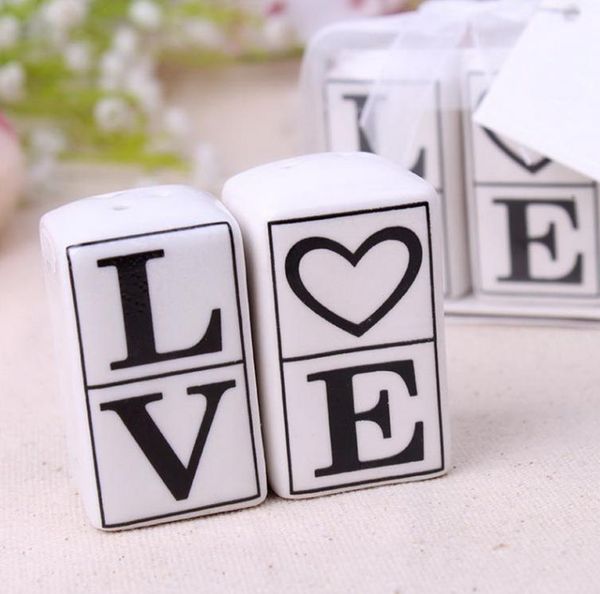 Wedding Souvenir for Guests Party Favor Love Word Ceramic Salt And Pepper Shaker Wedding Valentine Day Gift (100 Set Of 100 Boxes) SN4234