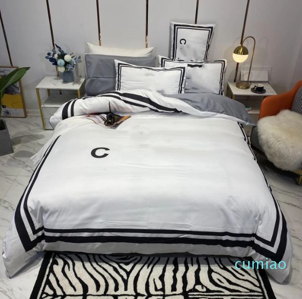 Bedding sets black fashion white bedding sets duvet cover king queen size bed sheet cases designer comforter set H250113