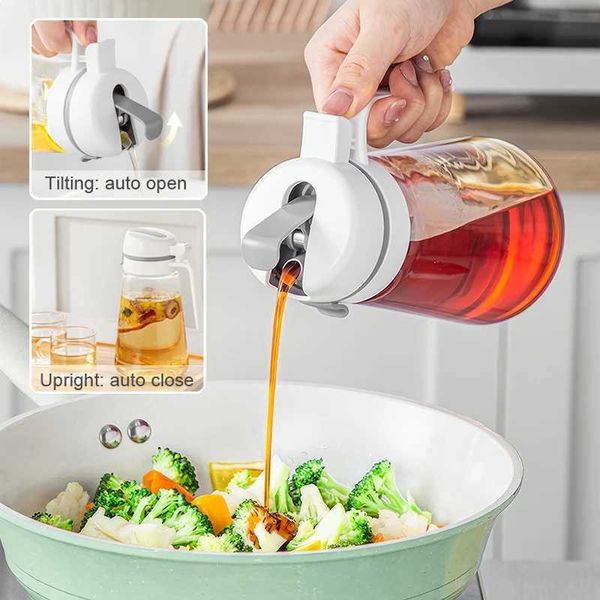 Olive oil dispenser bottle automatic flip oil bottle soy sauce kitchen container coffee syrup cooking oil spray leak proof Y241202