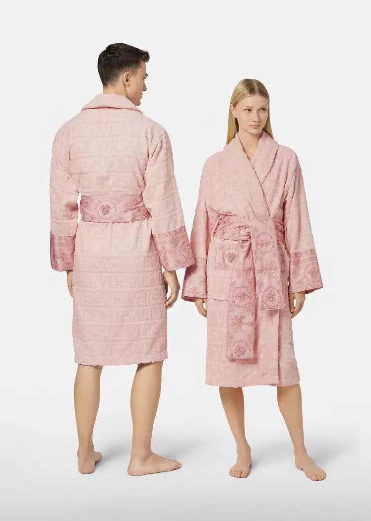 Veet Bathrobe Robe Designers Baroque Fashion Pamas Mens Women Letter Jacquard Printing Barocco Print Sleeves Shawl Collar Pocket Belt 100% Cotton