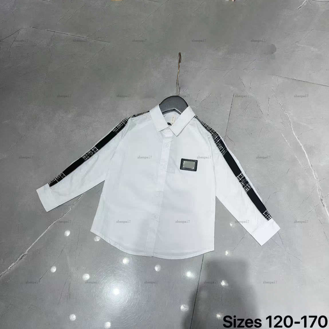 Top baby shirt Metal nameplate decoration lapel shirt kids designer clothes child cardigan girls boys Blouses A223X07N059