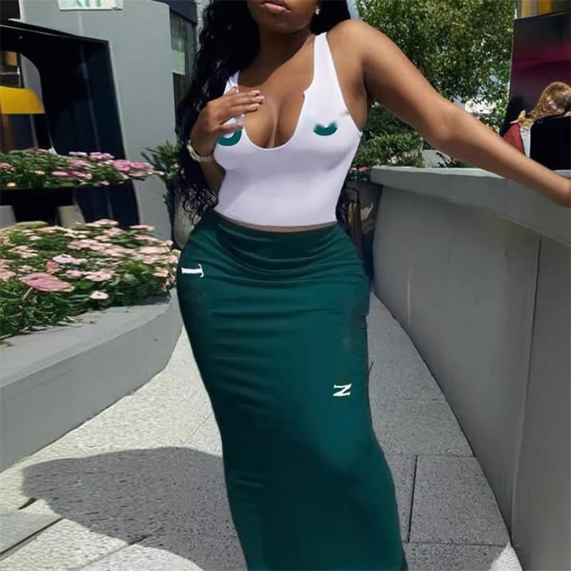 2025 Designer Womens Vest Dresses Crop Top And Long Skirts Set U-neck Sleeve T-shirt Summer 2 Two Piece Dress