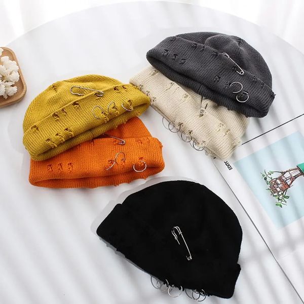 Solid Color Knitted Hat Hip Hop Ripped Warm Woolen Yarn Autumn Winter Women Beanie Cap Flanging Metal Ring Knitting Skull Cap 241104