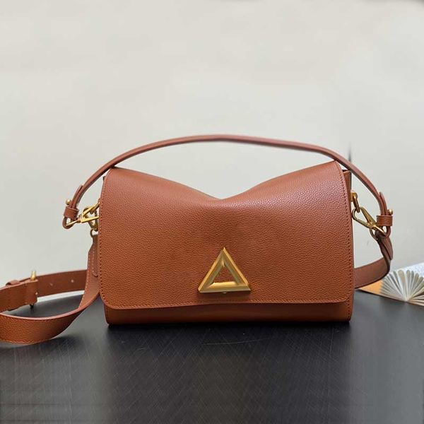 2024 New designer shoulder bag for women Soft Twist handbag top mirror quality genuine leather tote bag Bronzing fittings crossbody purse M2