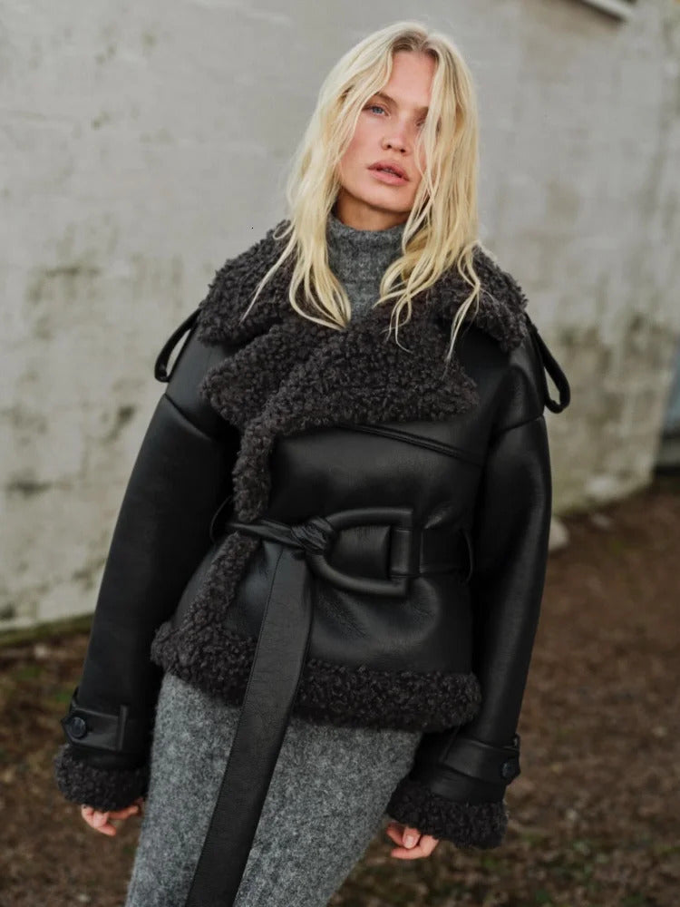 Retro Patchwork PU Leather Fur Jackets Women Casual Stand Collar Jacket With Belt Female Winter Thickening High Street Outwears 241114