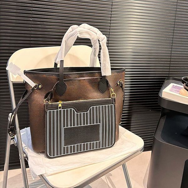 Luxury Handbag Designer Beach Holiday Sun Beach Bag Tassel Handbag Bag Woc Bag Soho Disco Shoulder Bag Messenger Purse 33x29cm