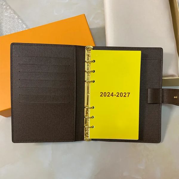 2024 Designer Large DESK AGENDA COVER Holders Memo Planner Men Women Notebook Diary Agendas Protective Case Card Passport Holder Wallet Desk