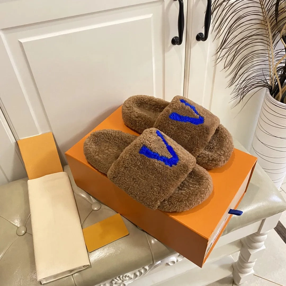 Fashion women wool sandals selling Slippers Woman Slipper Shoes Autumn Winter slides Sandal fuzzy sandal lightweight house Warm Slippers Flat Flop S